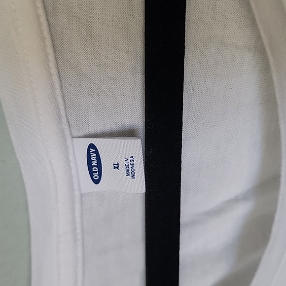 Old Navy XL Casual Summer NWT white split back sleeveless top - Picture 2 of 7